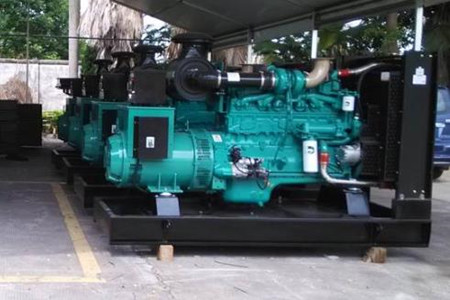 選擇寧波康明斯發(fā)電機(jī)組租賃商時需要注意哪些？